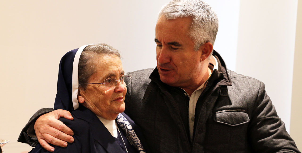 ilovebrides.pt Ourivesaria Tavares campanha solidaria natal 2017